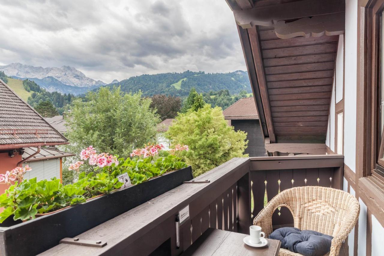 Fewo Im Blauen Haus Dg Garmisch-Partenkirchen Eksteriør bilde
